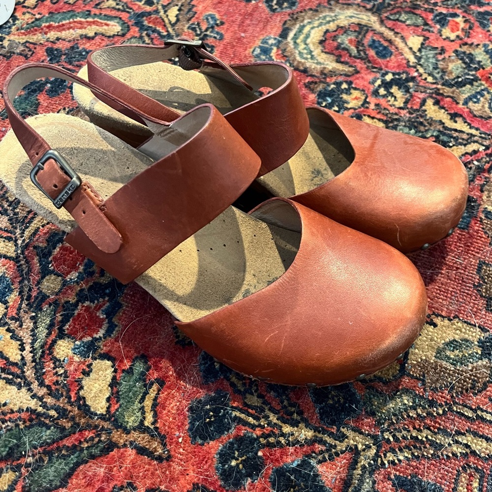 Dansko Orange/Brown Thea Leather Clog Heels 38/8
